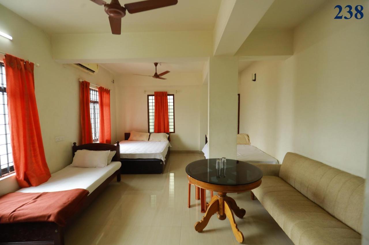 Arackal Tourist Home Tripunithura Esterno foto
