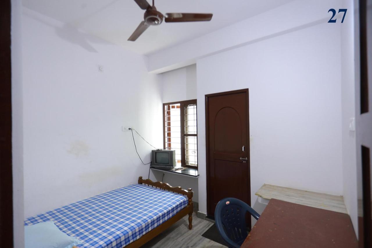 Arackal Tourist Home Tripunithura Esterno foto